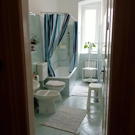 Regina's Bed & Breakfast *
