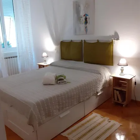 Regina's Bed & Breakfast